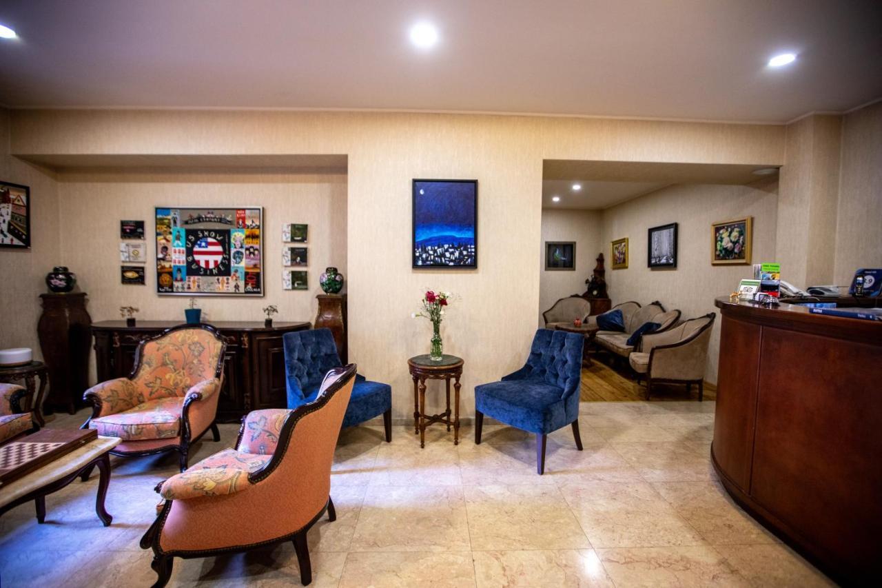 Hotel VIP Tbilisi Buitenkant foto