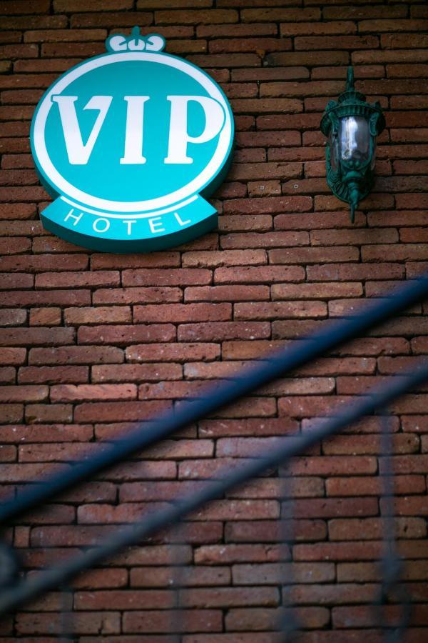 Hotel VIP Tbilisi Buitenkant foto