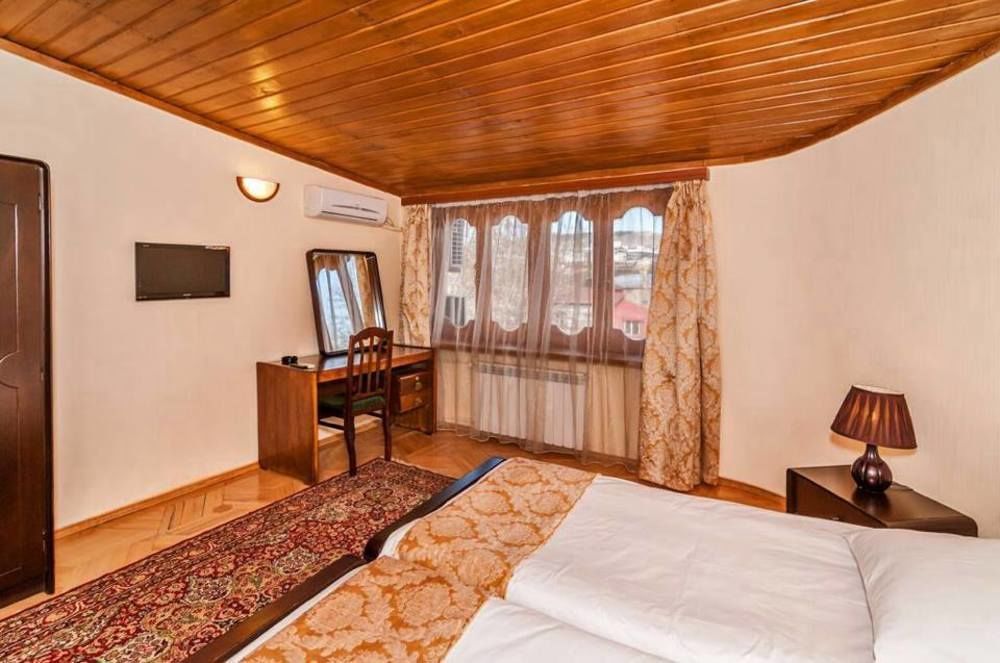 Hotel VIP Tbilisi Buitenkant foto