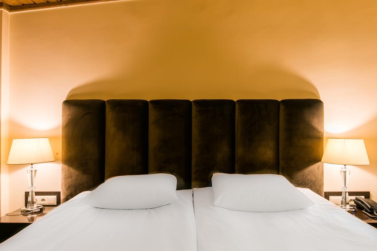Hotel VIP Tbilisi Buitenkant foto