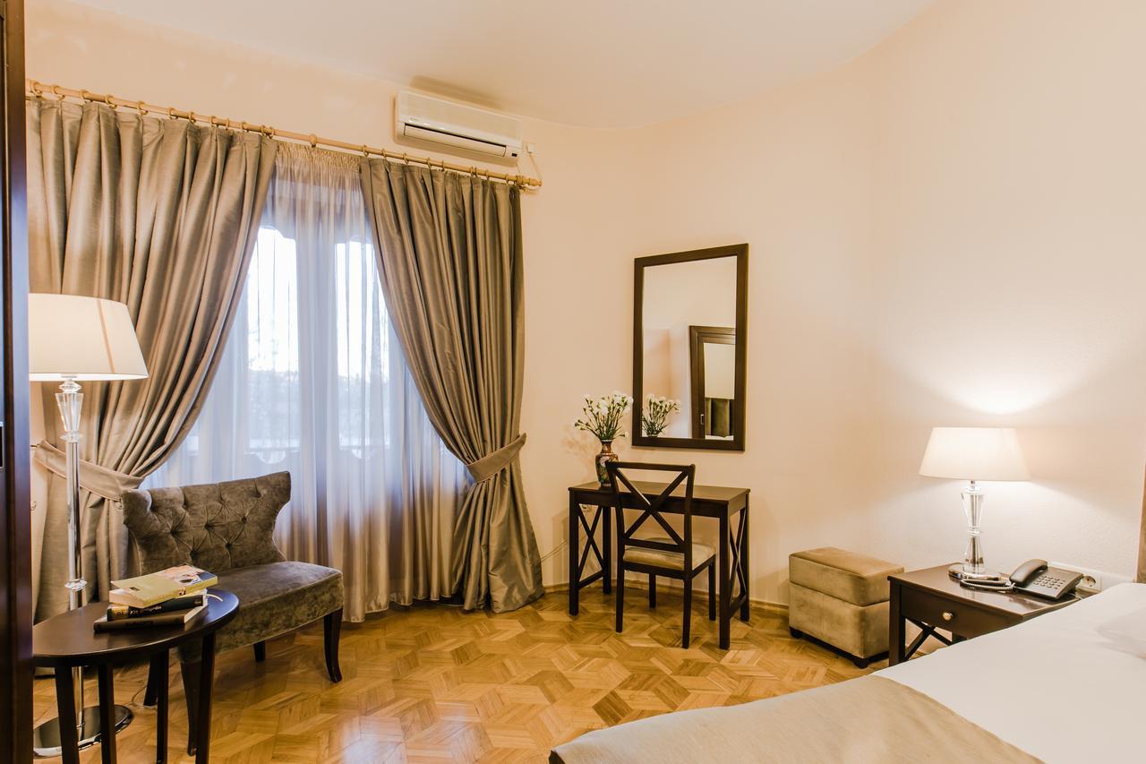 Hotel VIP Tbilisi Buitenkant foto