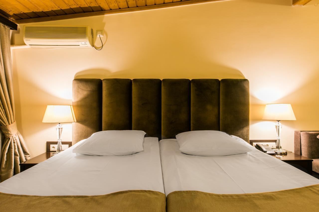 Hotel VIP Tbilisi Buitenkant foto